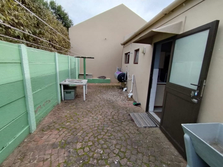 To Let 3 Bedroom Property for Rent in Stilbaai Wes Western Cape